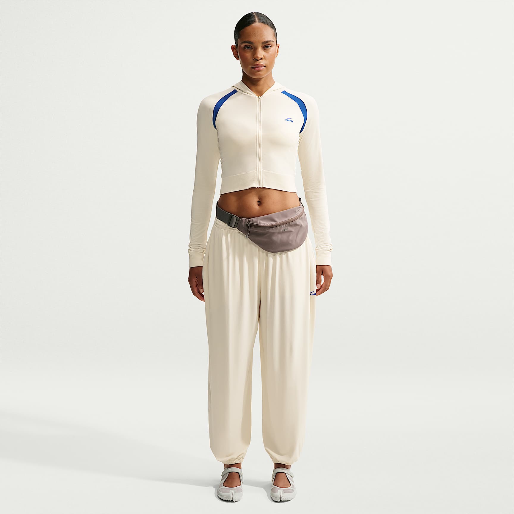 完売品　NikeSkims Stretch Knit NikeSKIMS Stretch Knit Women's Pants. Nike.com